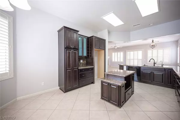 2325 Hot Oak Ridge Street, Las Vegas, NV 89134