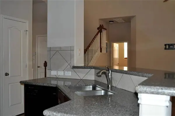 8021 Levata DR, Austin, TX 78739