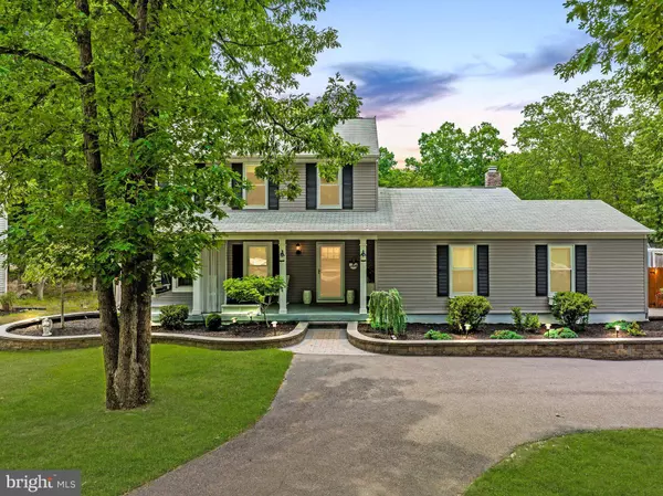 18 COVENGER DR, Medford, NJ 08055