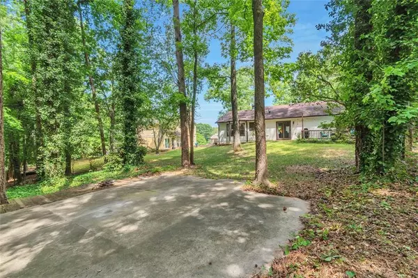 5079 N WOODBRIDGE TRL, Stone Mountain, GA 30088