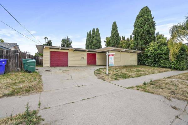 3510 Las Vegas DR, Oceanside, CA 92054