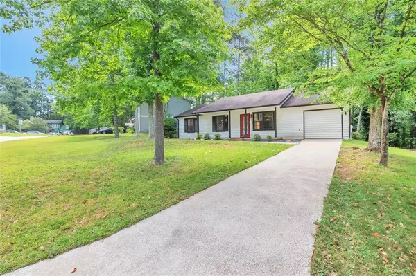 5079 N WOODBRIDGE TRL, Stone Mountain, GA 30088