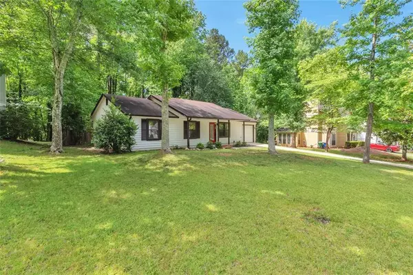 5079 N WOODBRIDGE TRL, Stone Mountain, GA 30088