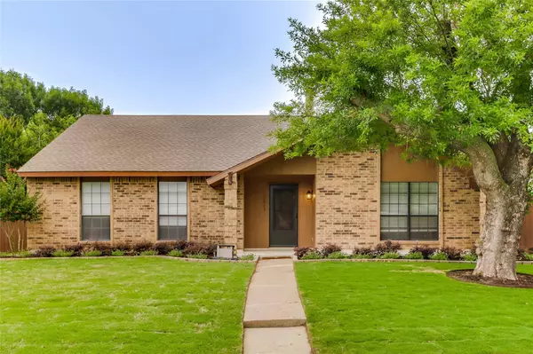 2825 Dickens Lane, Flower Mound, TX 75028
