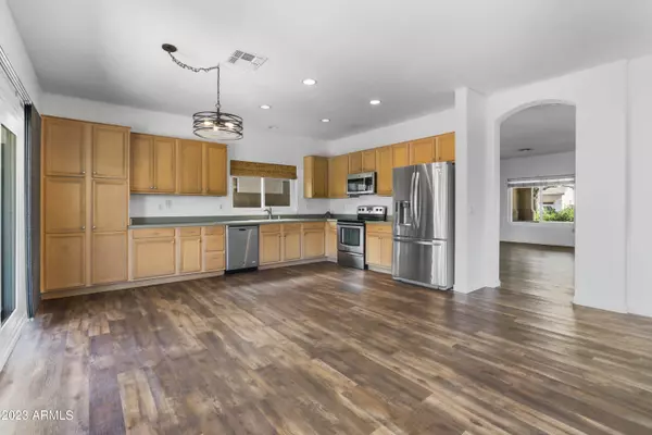 14206 W INDIANOLA Avenue, Goodyear, AZ 85395