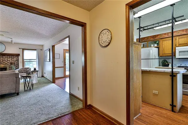 12413 W 53rd TER, Shawnee, KS 66216