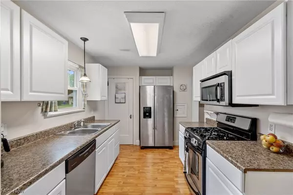 6345 Wall ST, Ravenna, OH 44266