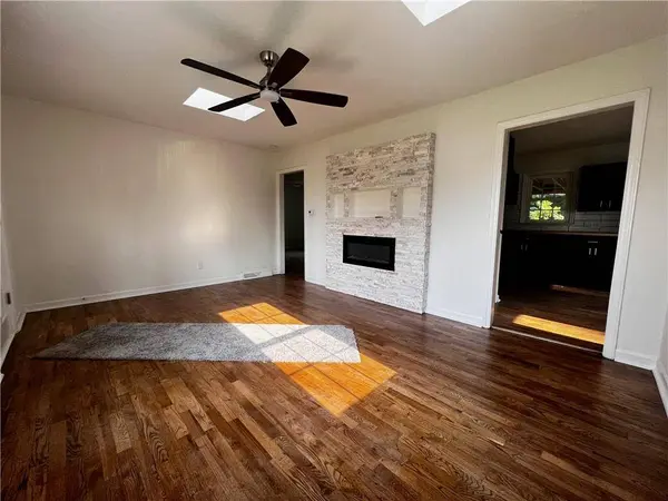 8507 E 47th TER, Kansas City, MO 64129