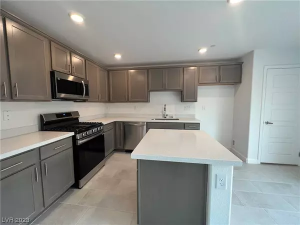 310 Bay Village Place, Henderson, NV 89011