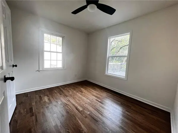 8507 E 47th TER, Kansas City, MO 64129