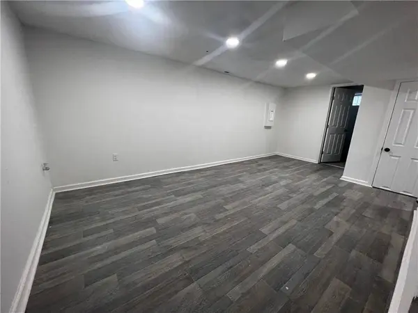 8507 E 47th TER, Kansas City, MO 64129