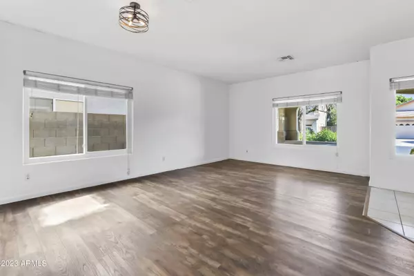 14206 W INDIANOLA Avenue, Goodyear, AZ 85395