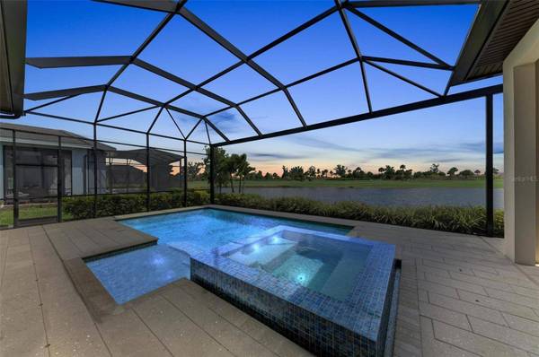 15518 DERNA TER, Lakewood Ranch, FL 34211