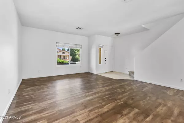 14206 W INDIANOLA Avenue, Goodyear, AZ 85395