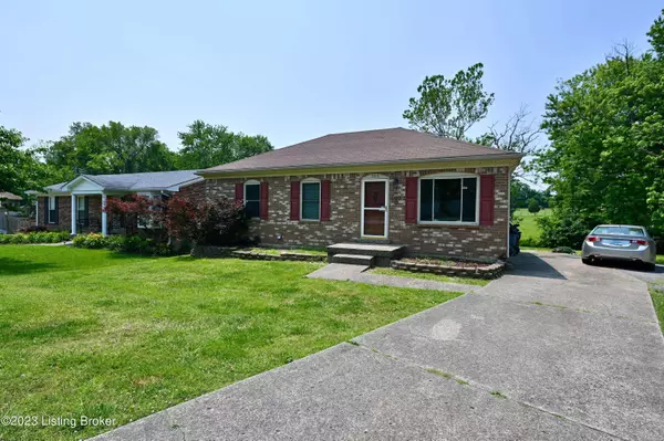 7910 Rochelle Rd, Louisville, KY 40228