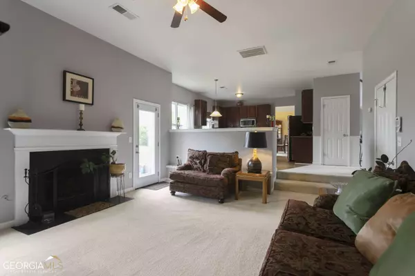 4991 Burberry WAY, Fairburn, GA 30213