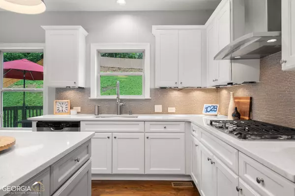 148 Lakestone Pkwy, Woodstock, GA 30188