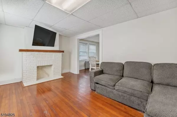 15 Hilltop Pl, Montclair Twp., NJ 07042