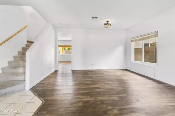 14206 W INDIANOLA Avenue, Goodyear, AZ 85395