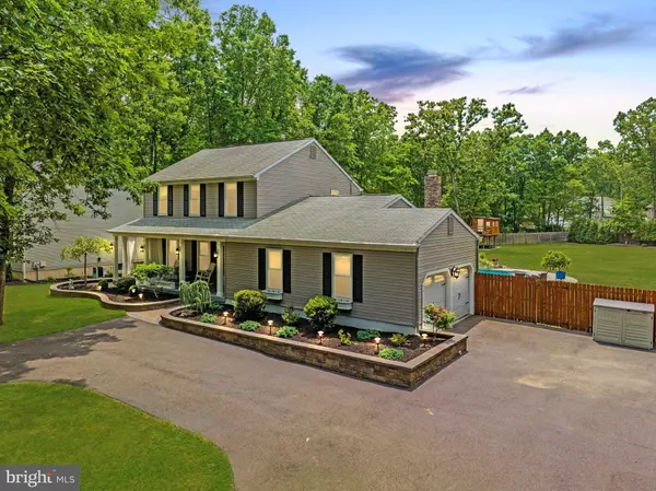 18 COVENGER DR, Medford, NJ 08055