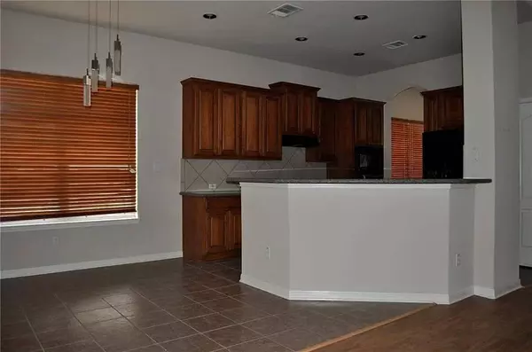 8021 Levata DR, Austin, TX 78739