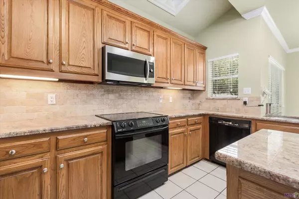 14615 COTTAGE OAK AVE, Baton Rouge, LA 70810