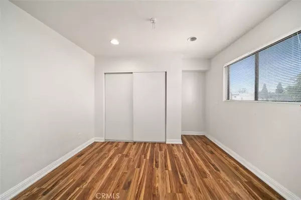 1017 W Bishop ST #203, Santa Ana, CA 92703