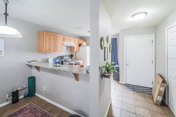 2572 WOODGATE BLVD #203, Orlando, FL 32822