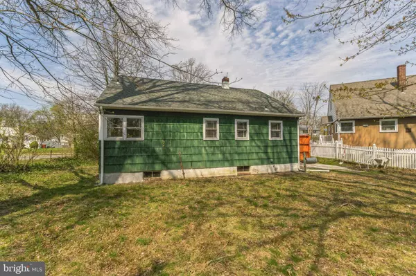 106 OGG AVE, Somerdale, NJ 08083