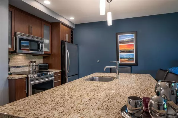 1175 Resort Dr #223, Parksville, BC V9P 2E3