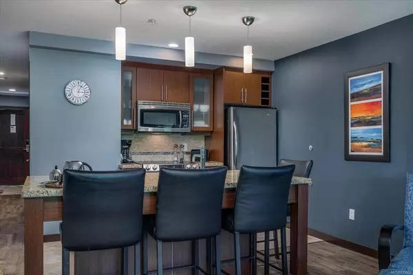 1175 Resort Dr #223, Parksville, BC V9P 2E3