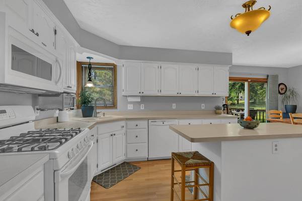 11448 71st PL N, Maple Grove, MN 55369