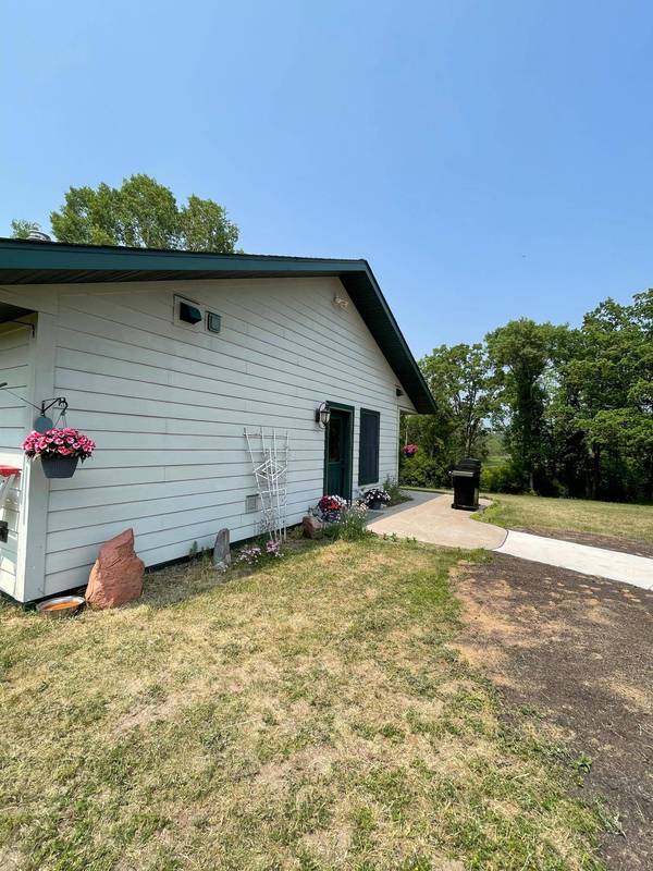 2014 Hassman Hill RD SW, Pine River, MN 56474