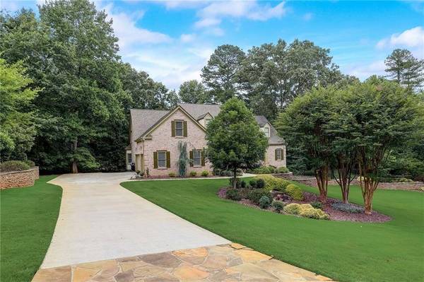 7690 Scenic DR, Cumming, GA 30041