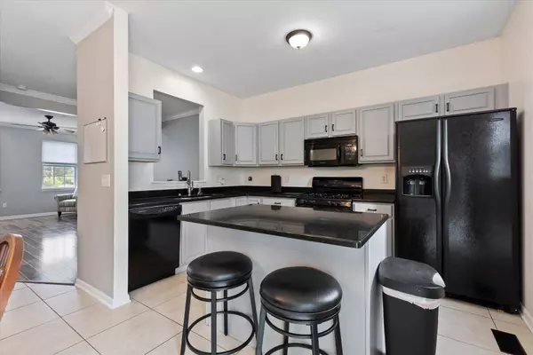 409 Parker Dr Unit C, Genoa City, WI 53128