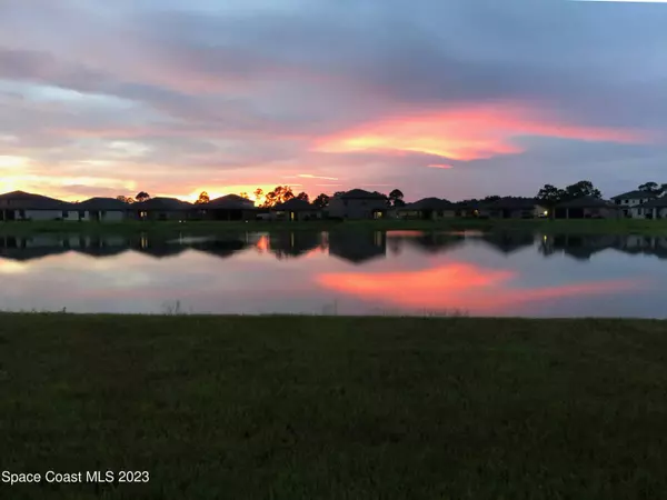 470 Old Country Road SE, Palm Bay, FL 32909