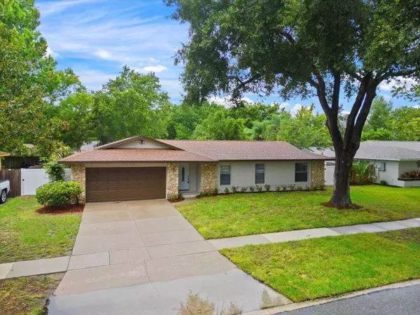 8566 SHADY GLEN DR, Orlando, FL 32819