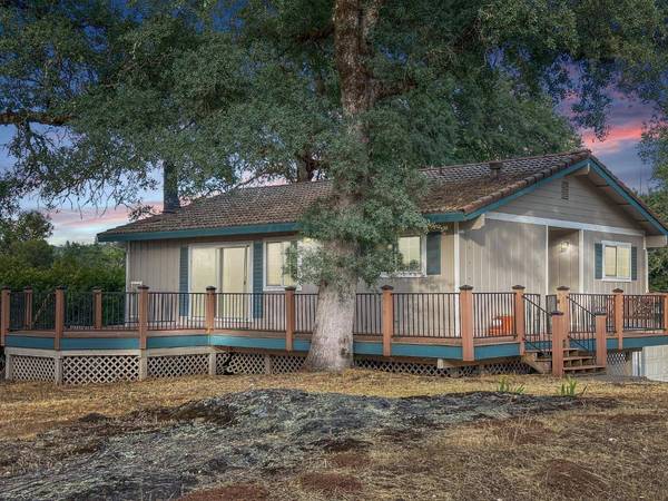 11733 Skylark CT, Auburn, CA 95602