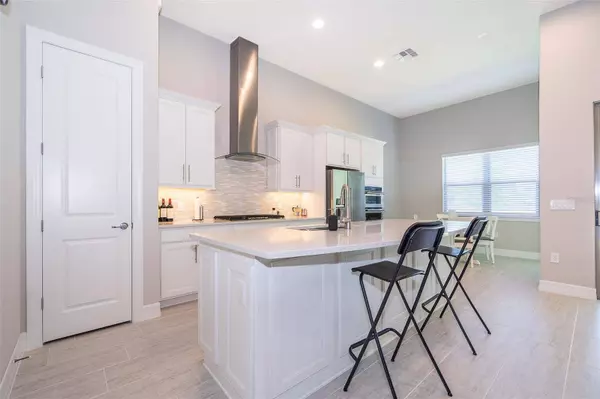 11642 MEADOW GROVE CIR, Orlando, FL 32836