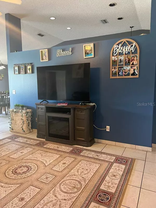 5133 39TH ST W, Bradenton, FL 34210