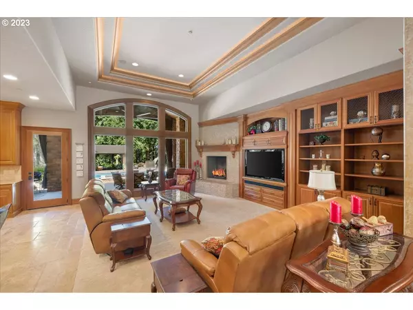 24645 SW 65TH AVE, Tualatin, OR 97062