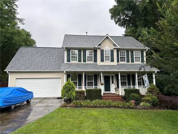 4020 Glenn Knoll CT, Winston Salem, NC 27107