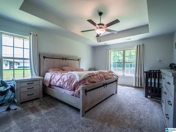 241 WATERFORD LAKE DRIVE, Calera, AL 35040