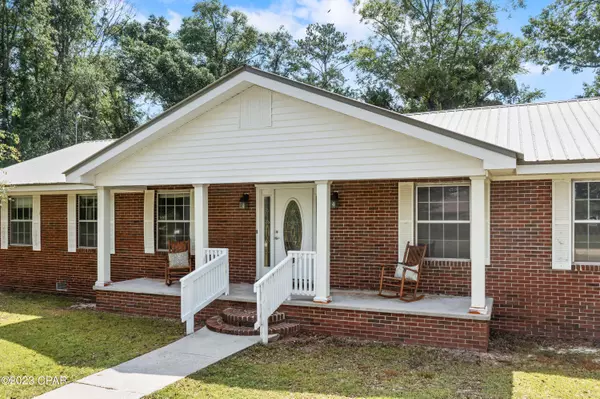 10966 NW Melinda DR, Bristol, FL 32321