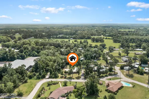 10966 NW Melinda DR, Bristol, FL 32321