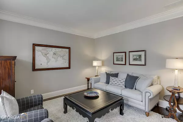 6247 Cedar Springs LN, Hoschton, GA 30548