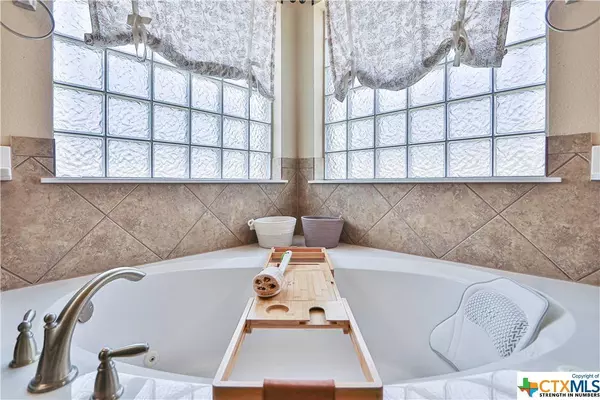 3710 Mesquite Branch DR, Harker Heights, TX 76548