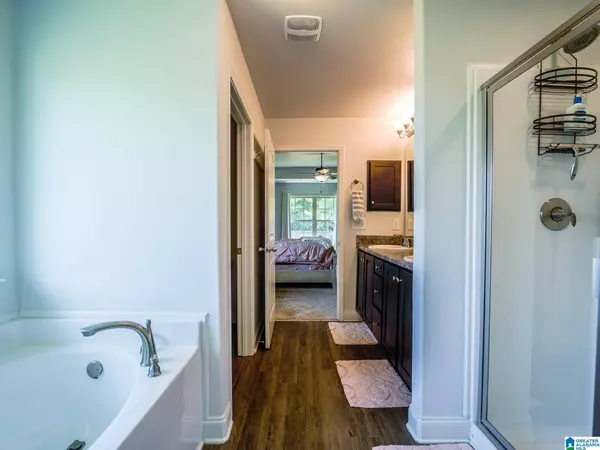 241 WATERFORD LAKE DRIVE, Calera, AL 35040