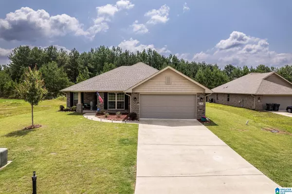 241 WATERFORD LAKE DRIVE, Calera, AL 35040