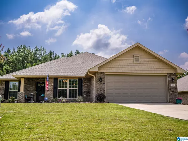 241 WATERFORD LAKE DRIVE, Calera, AL 35040